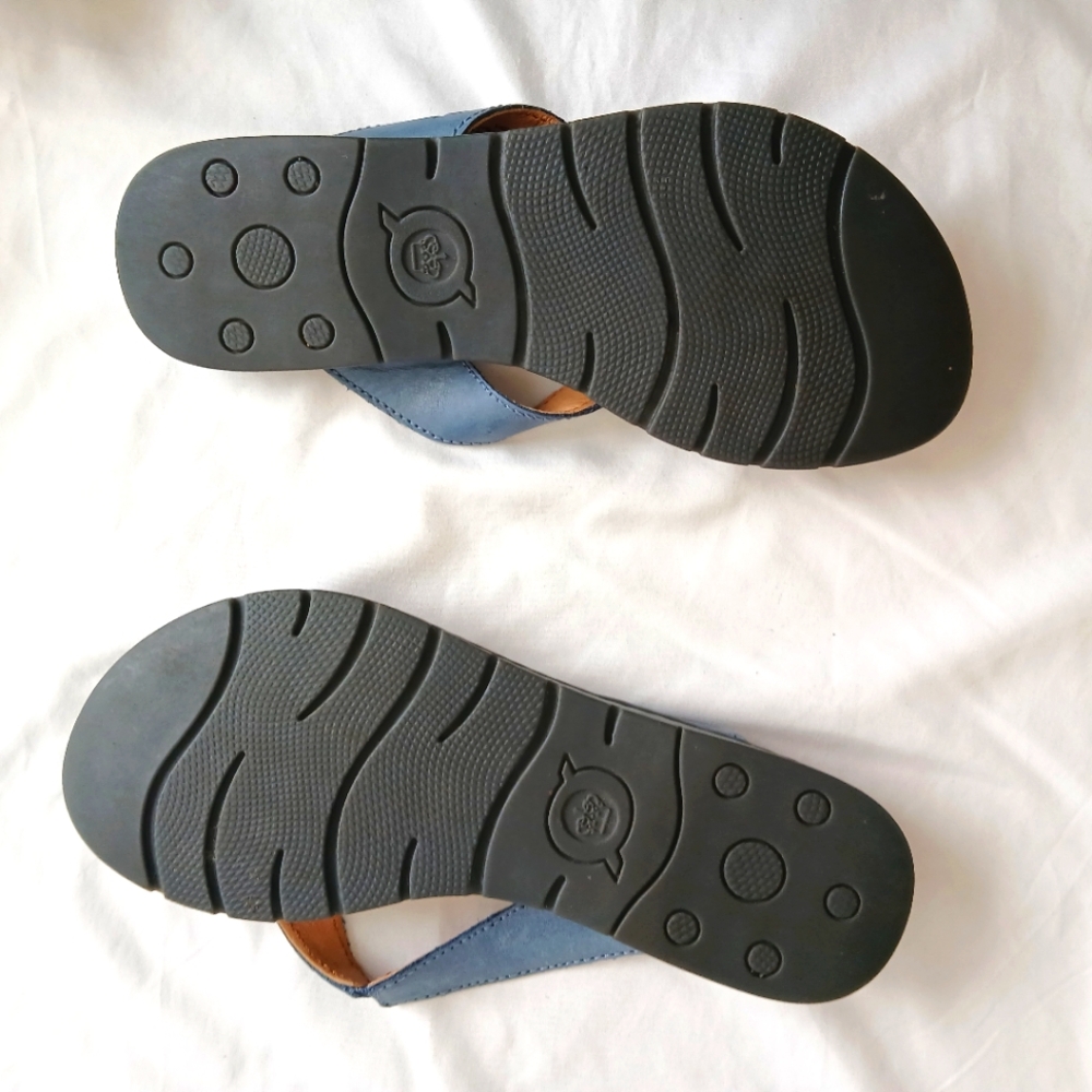 Born Handcrafted Women's Comfort Thong Flat Sandals Size 8M - Picture 6 of 6